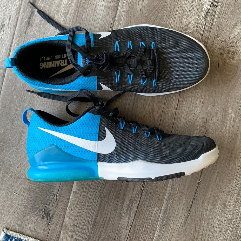 Nike training shoes. Size 11.5. Black / blue.